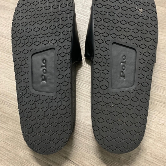 Sandals_&_Flip_Flops